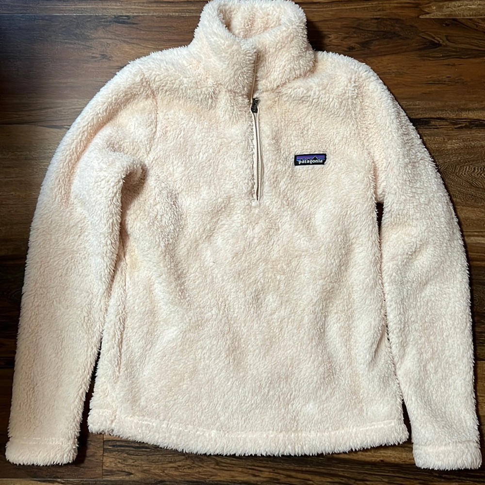 Patagonia womens small fur fleece half zip pullover pale pink
